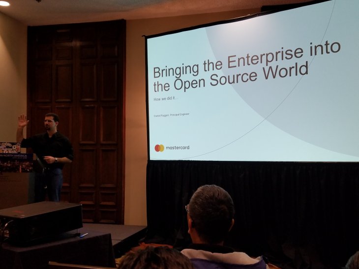 DoBc3i2UwAEkK1C.jpg large